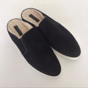 VINCE Black Fur Slides sz 7 NEW